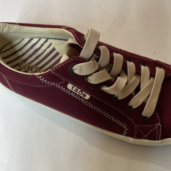 Taos Burgundy Sneakers with Cream Accents - Picture 6 of 10